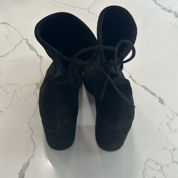 Stuart Weitzman Heeled Black Booties Size 8 - Picture 11 of 11